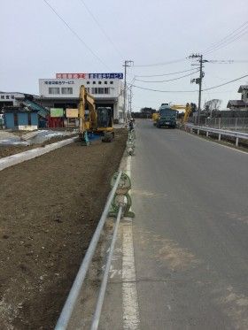 宮城県岩沼市大地震発生時の避難路を作る工事を行っています